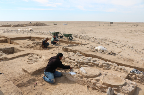 Vue générale de la fouille du site d’al‑Quṣūr © MAFKF