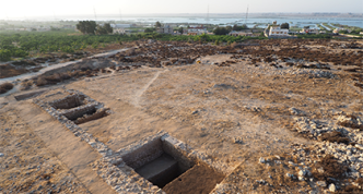 vue d'une villa datée du IIIe-IIe s. av. J.-C. dans le village ptolémaïque de Plinthine en cours de fouille © MFTMP