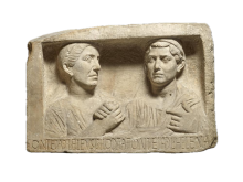 Relief funéraire des deux affranchies Fonteia Eleusis et Fonteia Helena (Corpus des Inscriptions Latines, VI, 18524) Période augustéenne ? Londres, British Museum